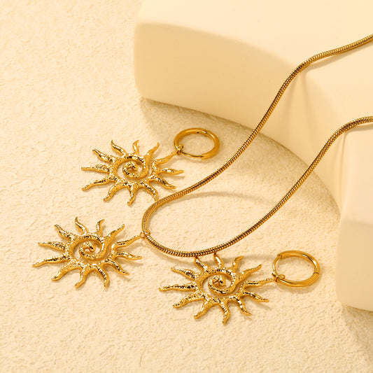 Glowing Sun Pendant Set
