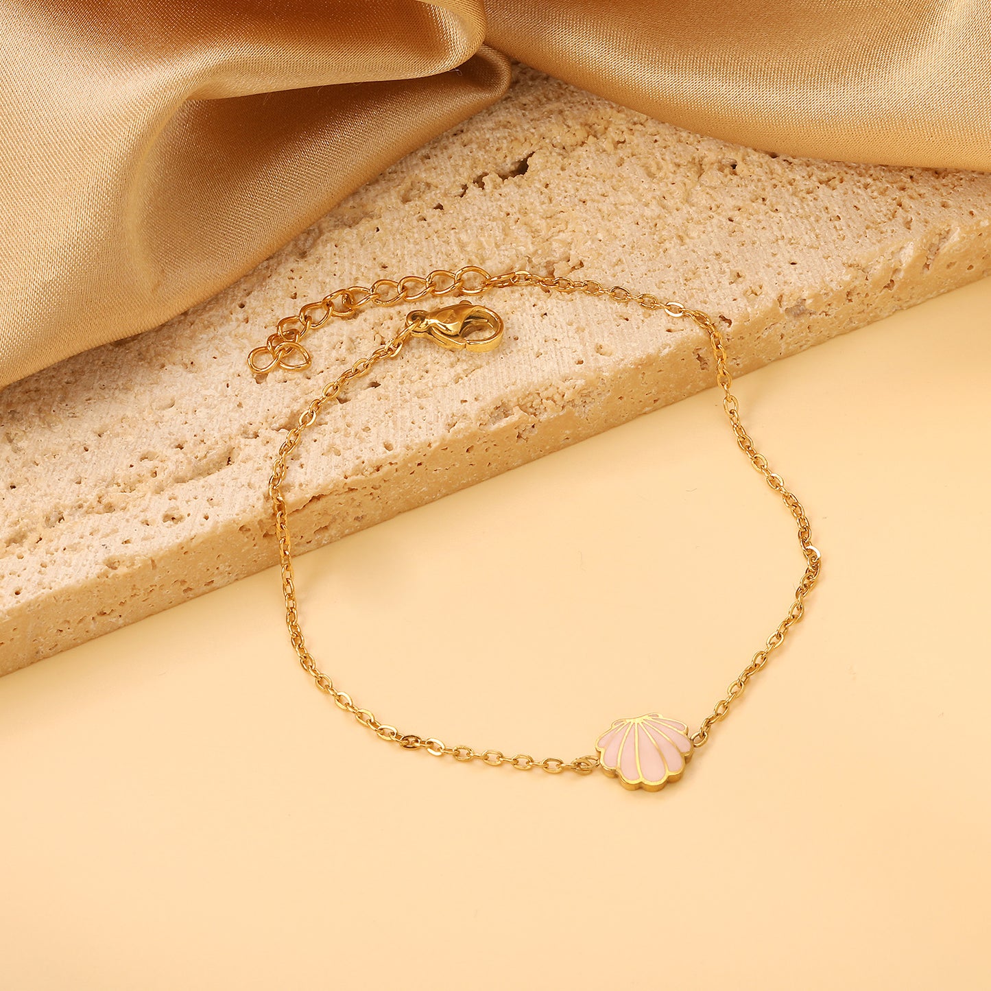 Dainty Shell Bracelet