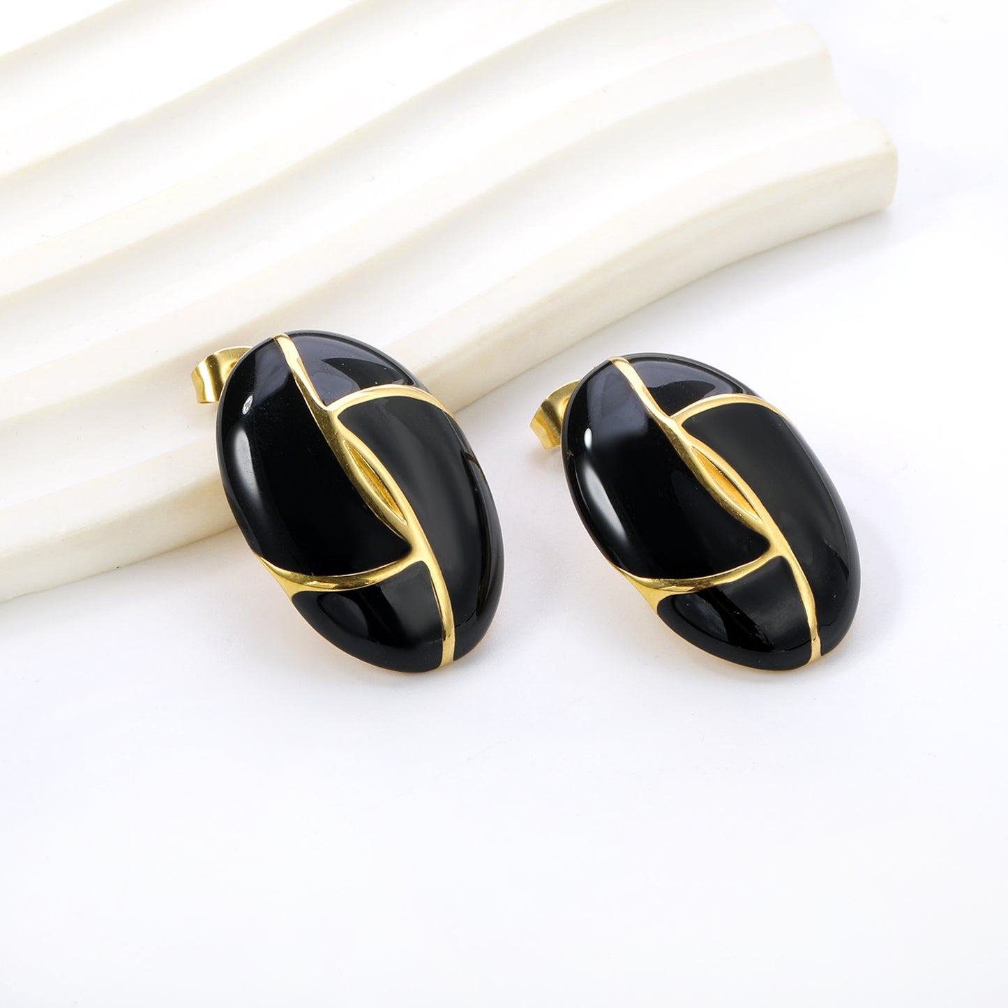 Geometrical Black Earrings