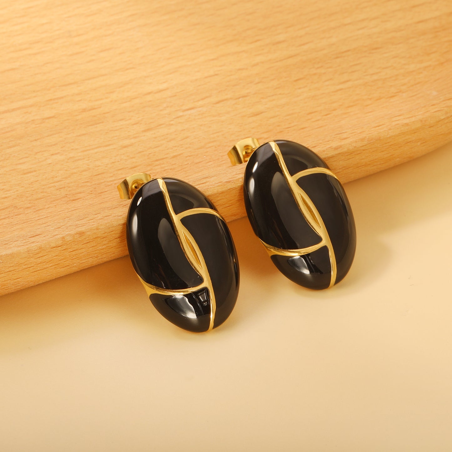 Geometrical Black Earrings