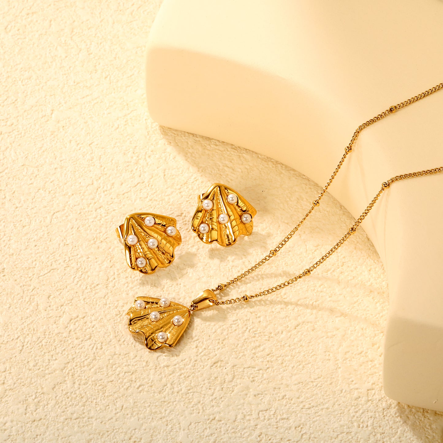 Ocean Pearl Shell Necklace Set