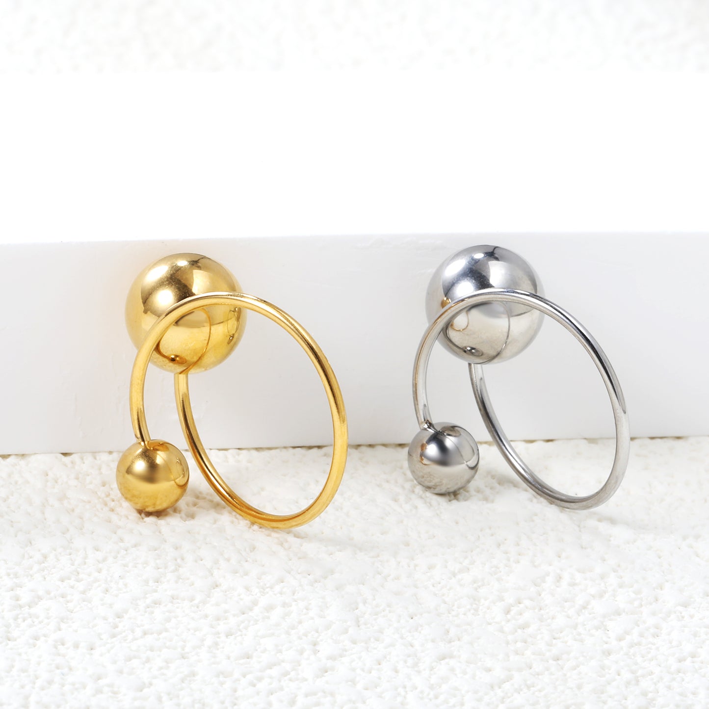 Ball Adjustable Gold Ring