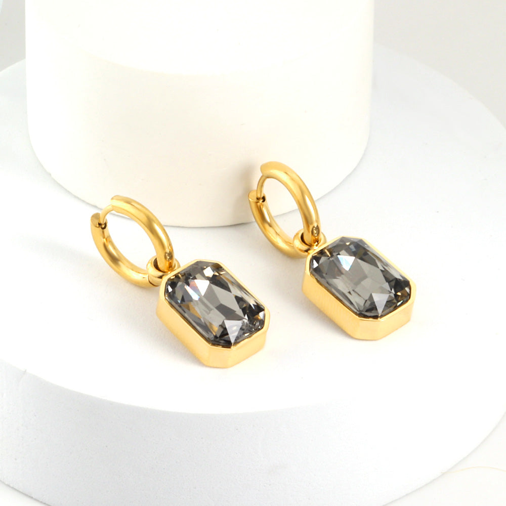 Matrix Black Studs