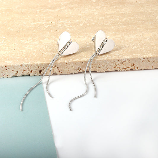 Swaying Heart Silver Earrings