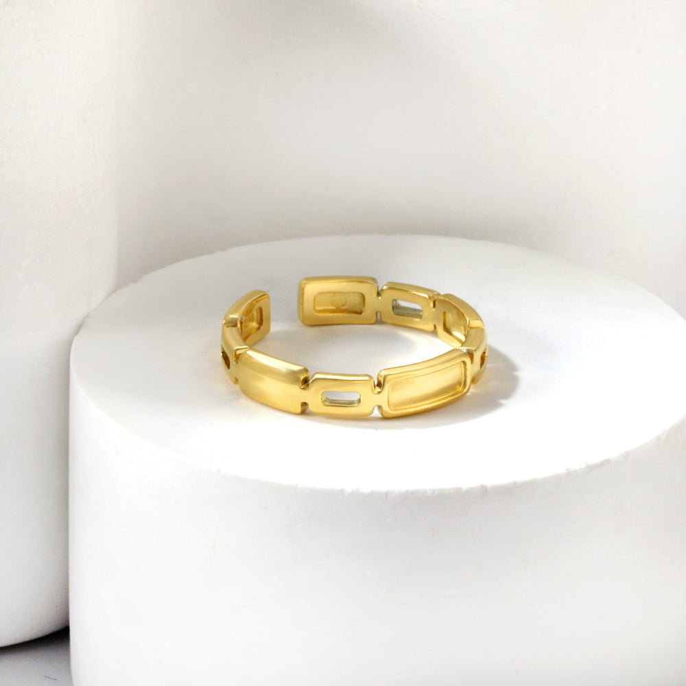 Elite Statement Adjustable Ring