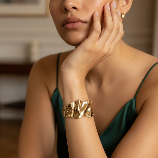 Classic Wave Cuff Gold Kada