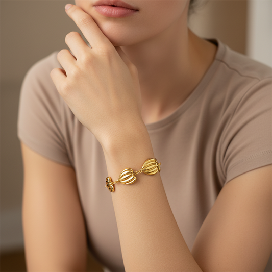 Heart Shell Bracelet